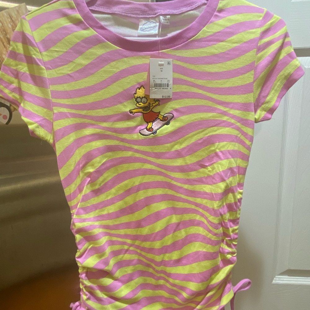 NWT Woman’s Lisa The Simpsons swirl shirt